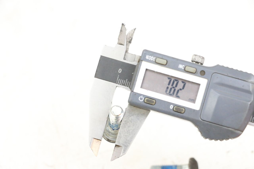 photo de VIS DISQUE DE FREIN YAMAHA YP MAJESTY 125 (2002 - 2006) - Détail de la pièce